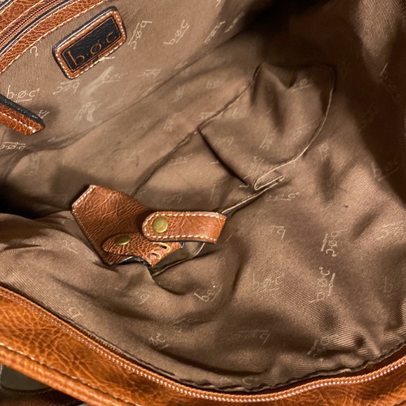 Large size BOC bag. Saddle tan colored. Showing wear on bottom corners. - Picture 7 of 8